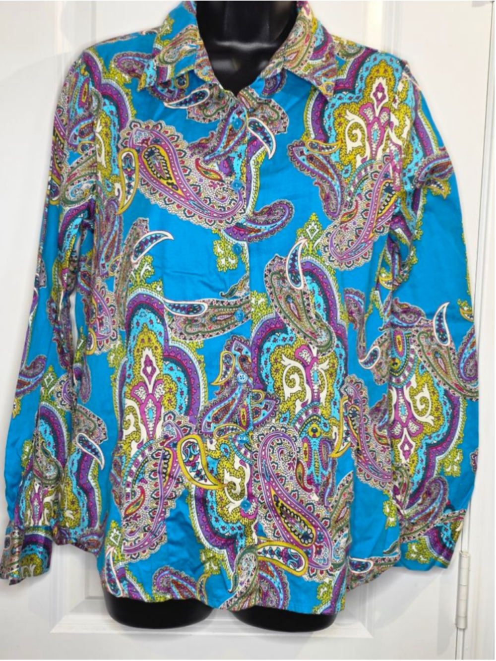 Van Heusen Studio Blue Paisley Button Down Shirt Women’s Size M - Picture 2 of 5